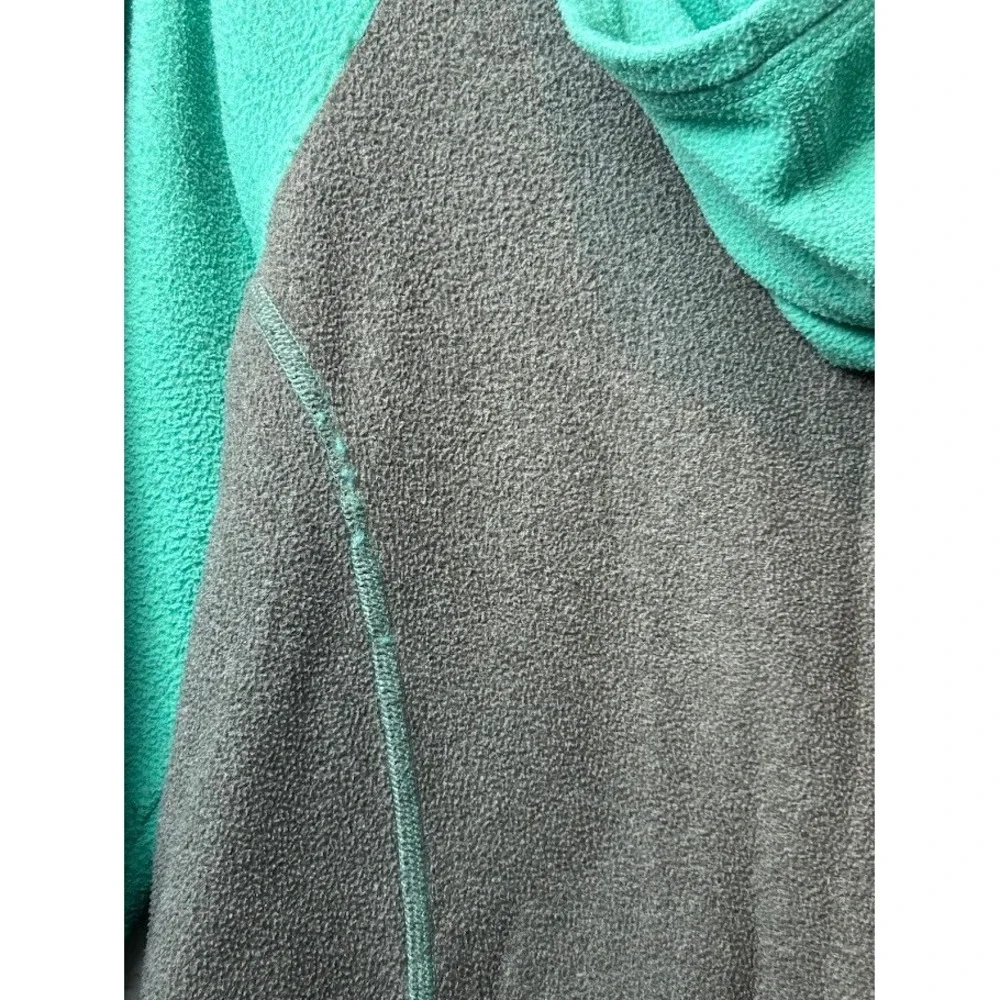 The North Face Girls XL (18) Lightweight zip‎ Jacket Green